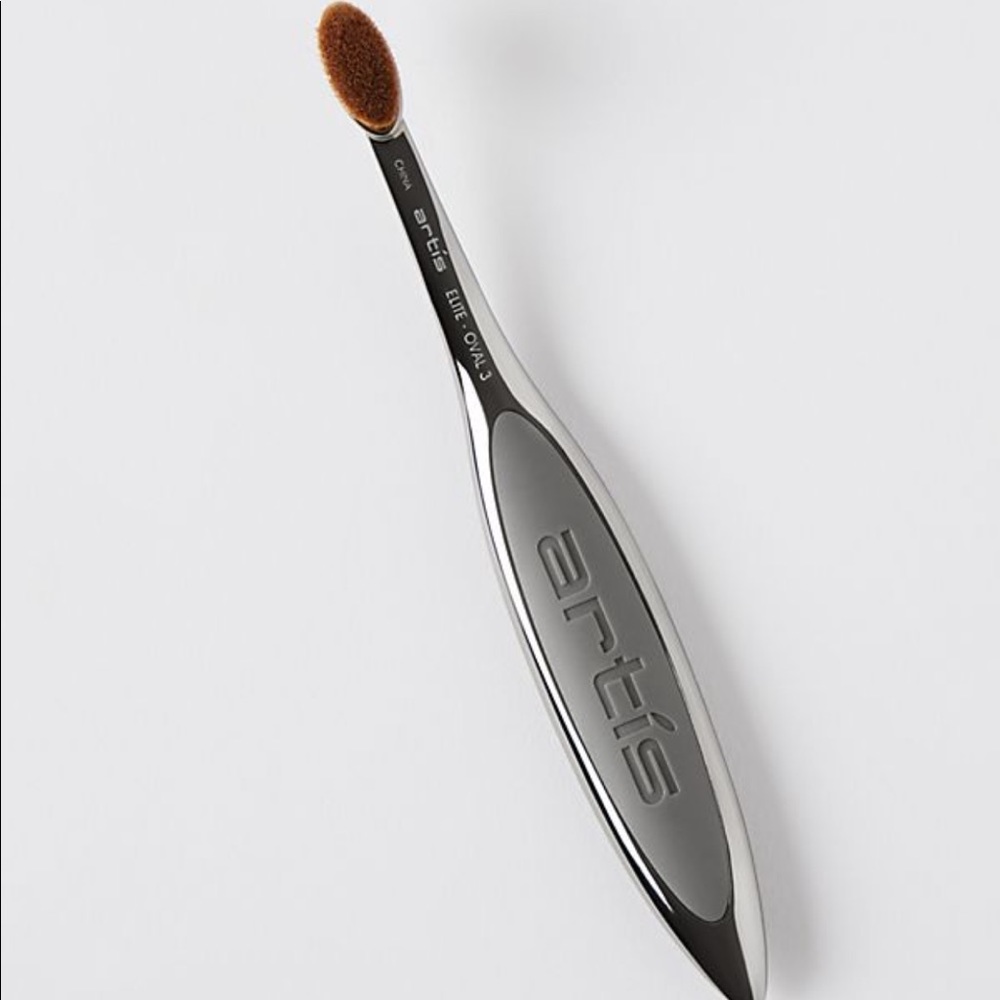 Artis Elite Smoke Oval 3 Brush